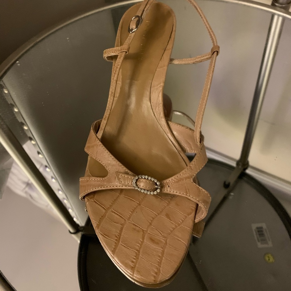 Low heel